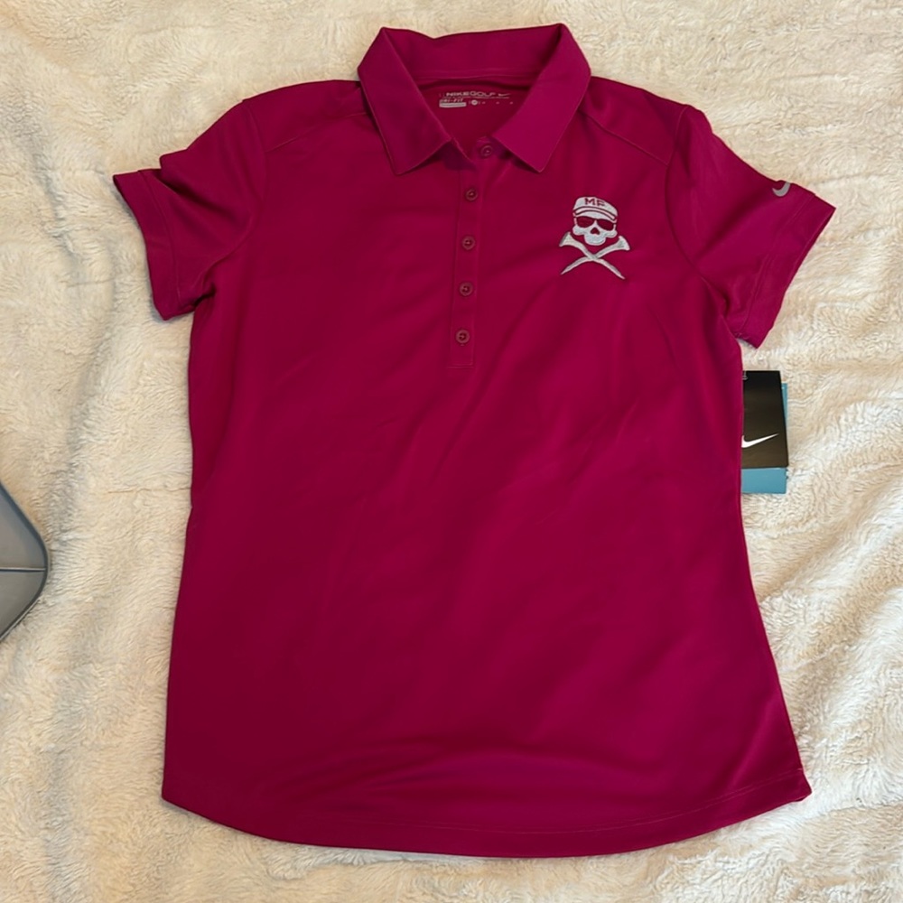 New Nike Golf Top
